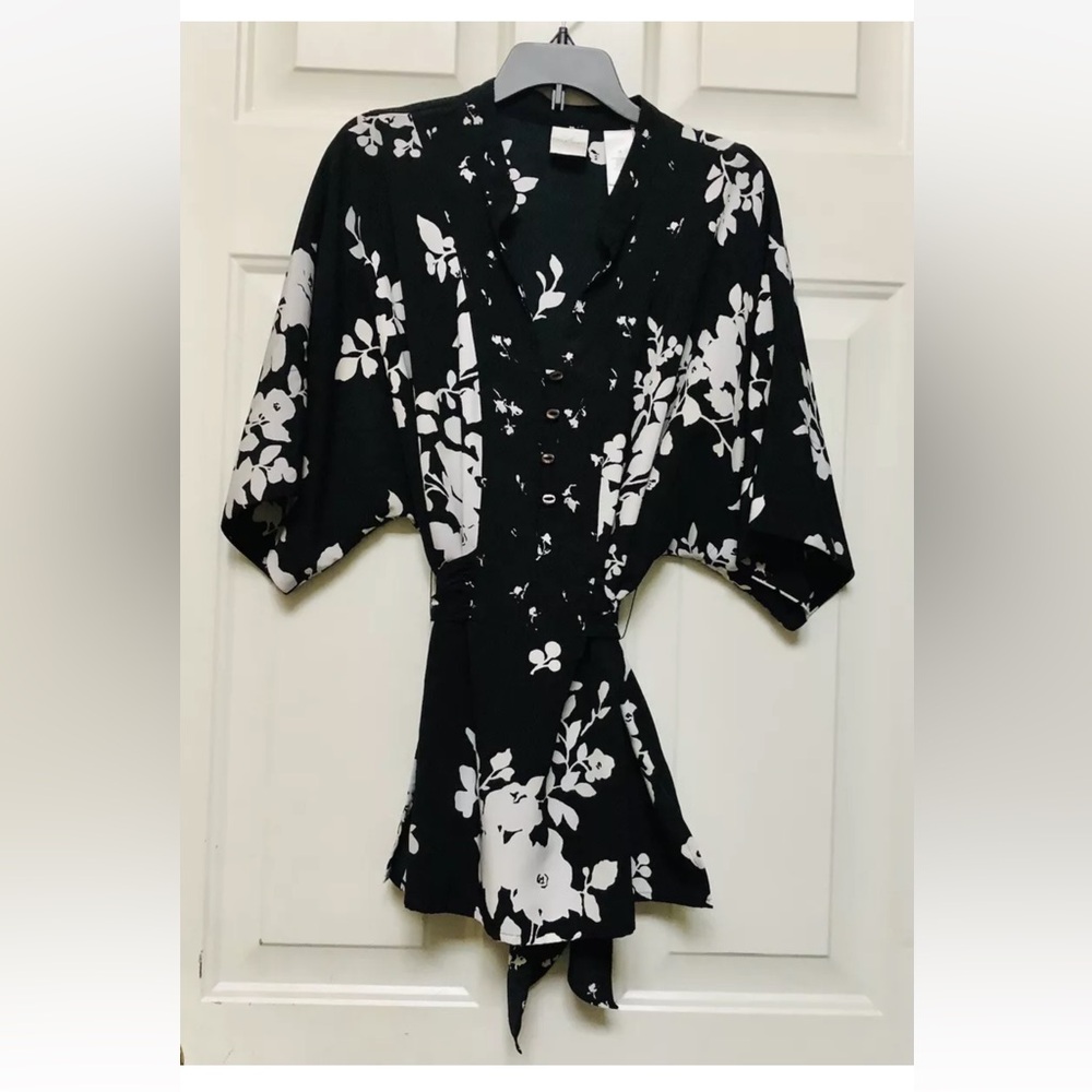 EMMA JAMES WOMEN'S TOP SIZE 16 TUNIC FLORAL BLACK/WHITE TIE WAIST WGps2